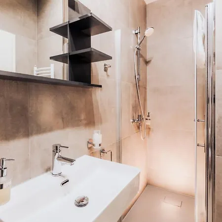 Loreley Retreat - Sauna-billiard & Villa *